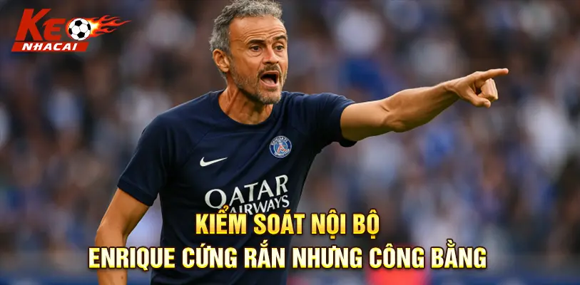Luis Enrique chỉ đạo trong trận chung kết