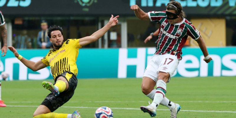 Fluminense đấu với Dortmund - 2 đội tấn công liên tục